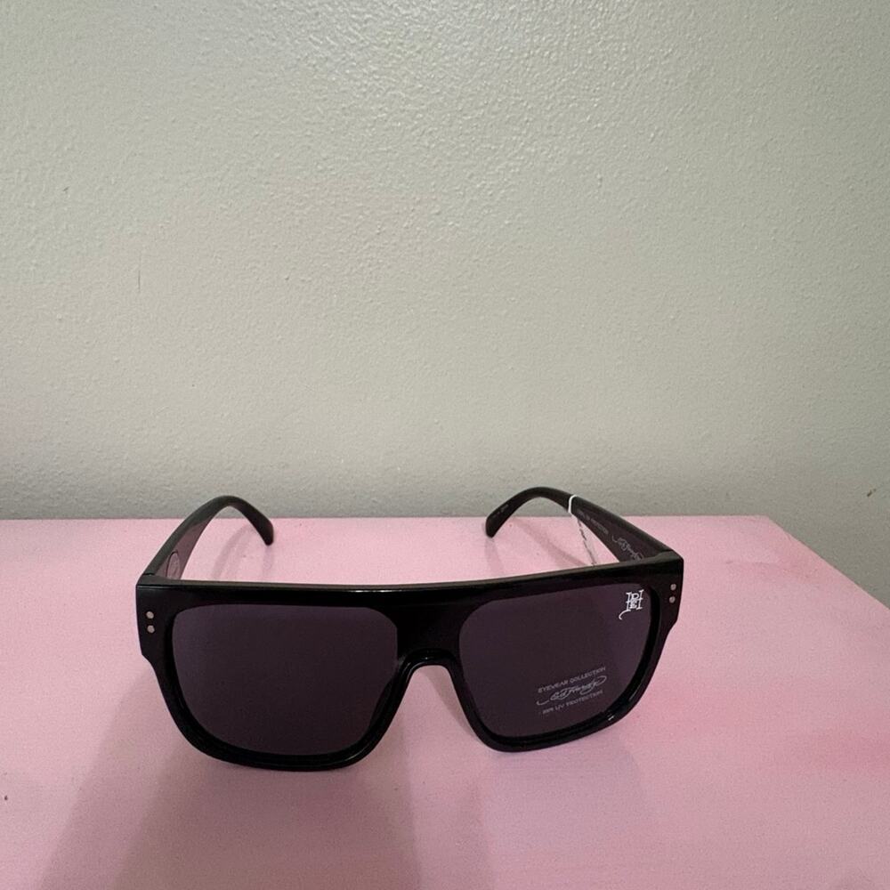 Ed Hardy Black Flat Top Shield Sunglasses Y2K Skull & Roses NWT - Picture 1 of 7